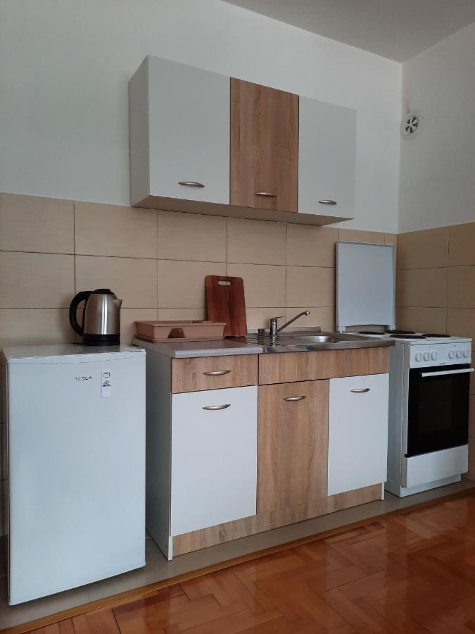 Apartment Jovovic Плужине Екстер'єр фото